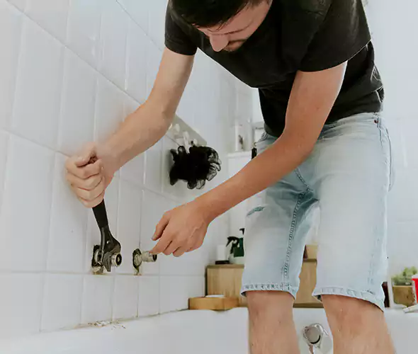 Affordable Bathtub Faucet Replacement in Syracuse: Choose Experienced Local Technicians